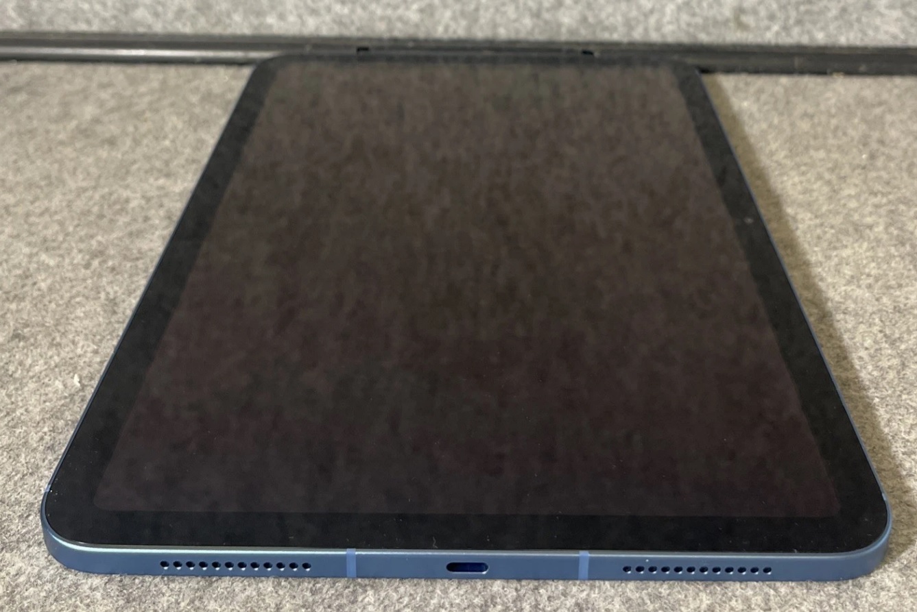 Apple iPad 10th Gen 64GB 18.4 Blue MPQ13LLA Wi-Fi & Cellular - Image 3