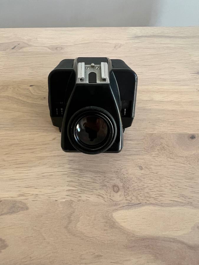 Hasselblad 503CW Medium Format Camera Kit - Image 3