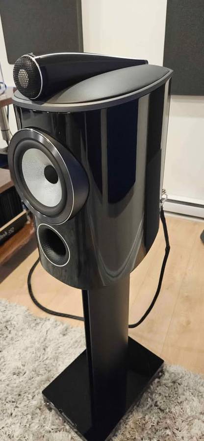 Bowers and Wilkins 805 D4, Stands and Iso Acoustic GAIA II FEET - Image 4