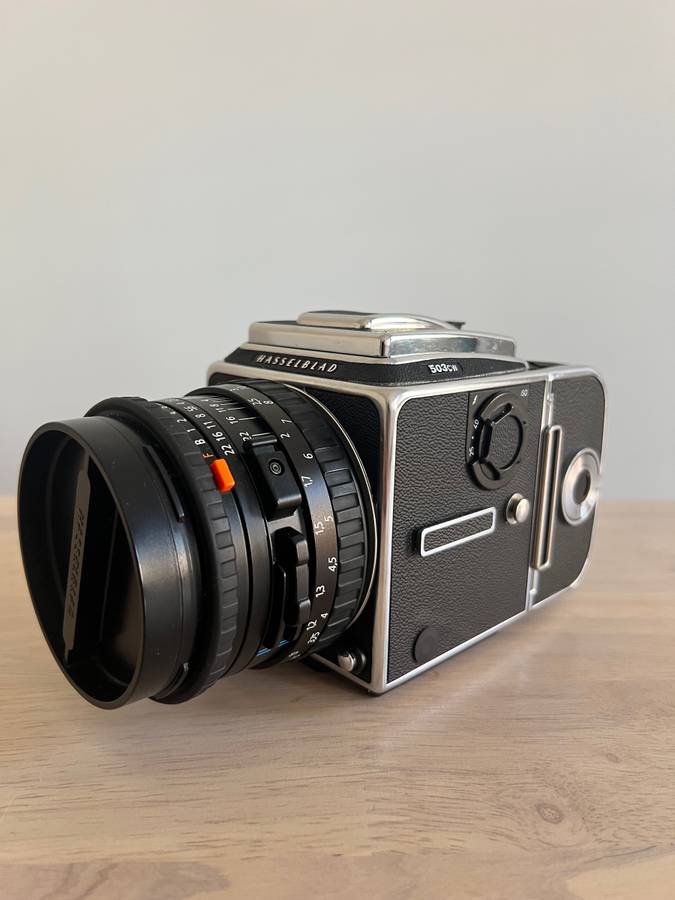 Hasselblad 503CW Medium Format Camera Kit - Image 10