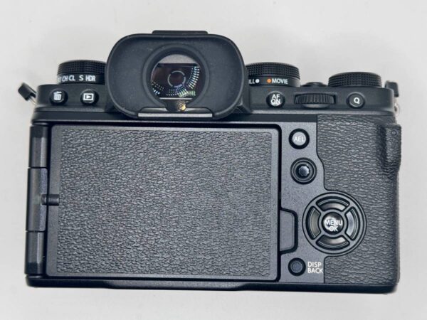 FUJIFILM X-T4 Digital Mirrorless Camera (Black Noir)  - Image 4