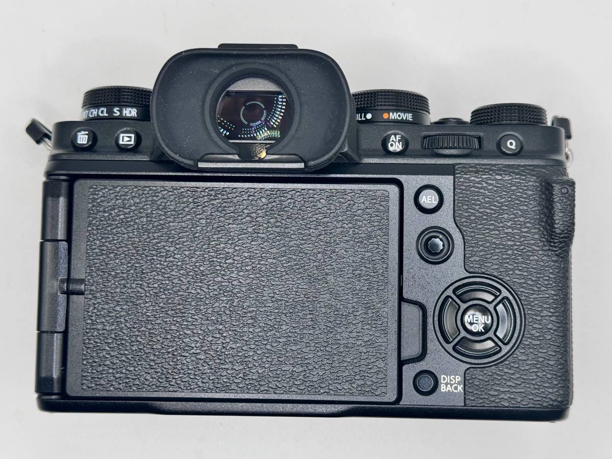 FUJIFILM X-T4 Digital Mirrorless Camera (Black Noir)  - Image 4