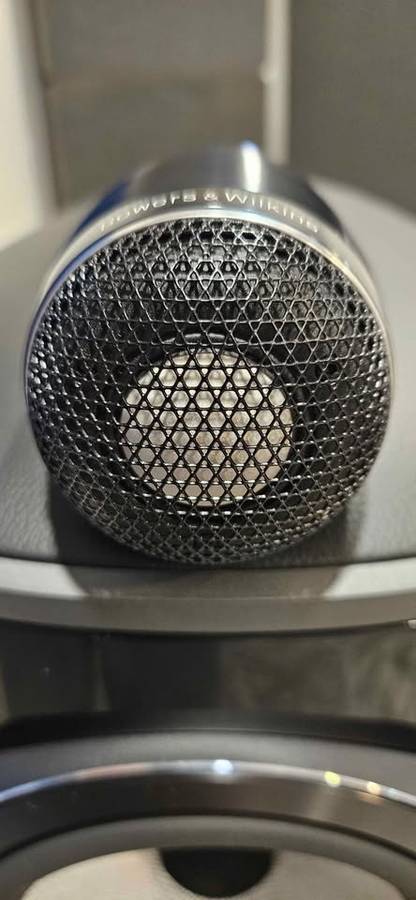 Bowers and Wilkins 805 D4, Stands and Iso Acoustic GAIA II FEET - Image 3