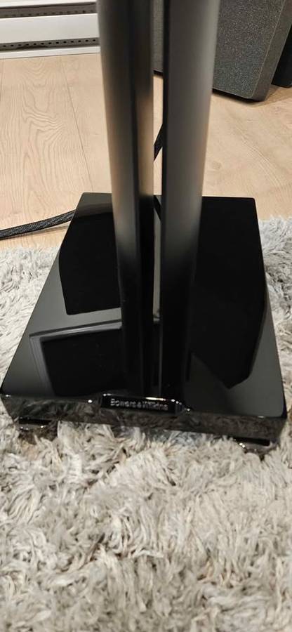 Bowers and Wilkins 805 D4, Stands and Iso Acoustic GAIA II FEET - Image 5