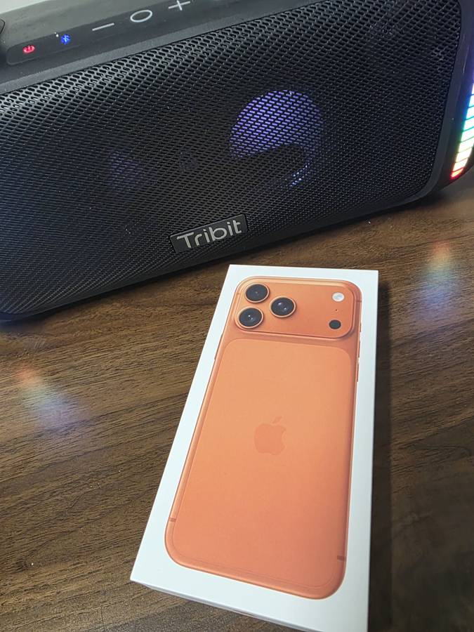 Apple iPhone 17 Pro Max – 1TB – Cosmic Orange - Image 4