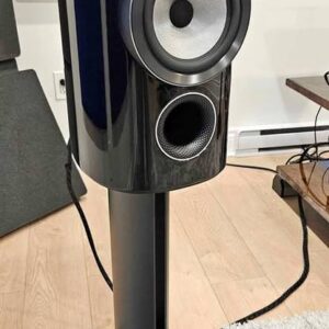 Bowers and Wilkins 805 D4, Stands and Iso Acoustic GAIA II FEET