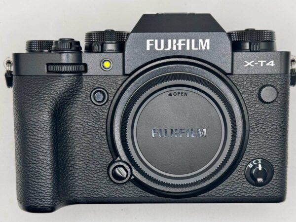 FUJIFILM X-T4 Digital Mirrorless Camera (Black Noir) 