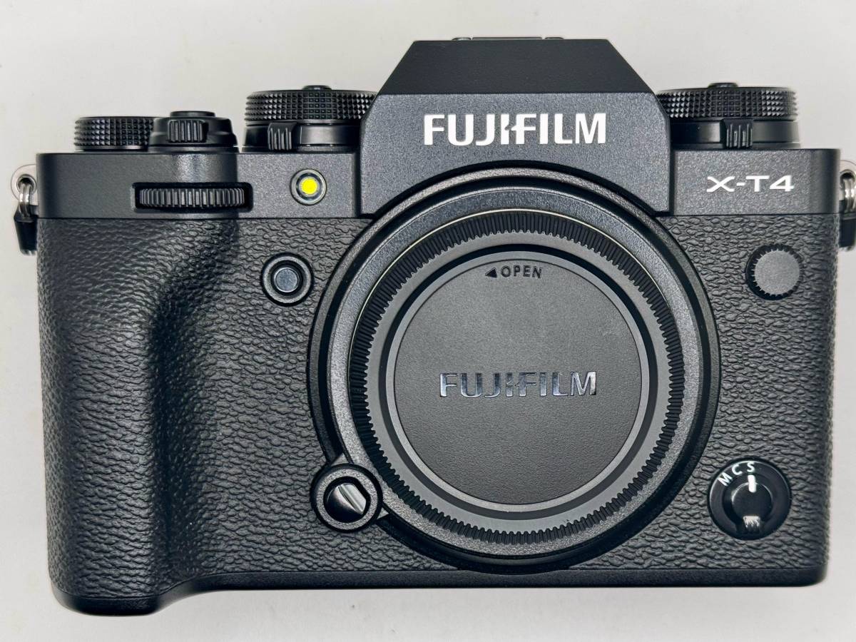 FUJIFILM X-T4 Digital Mirrorless Camera (Black Noir)