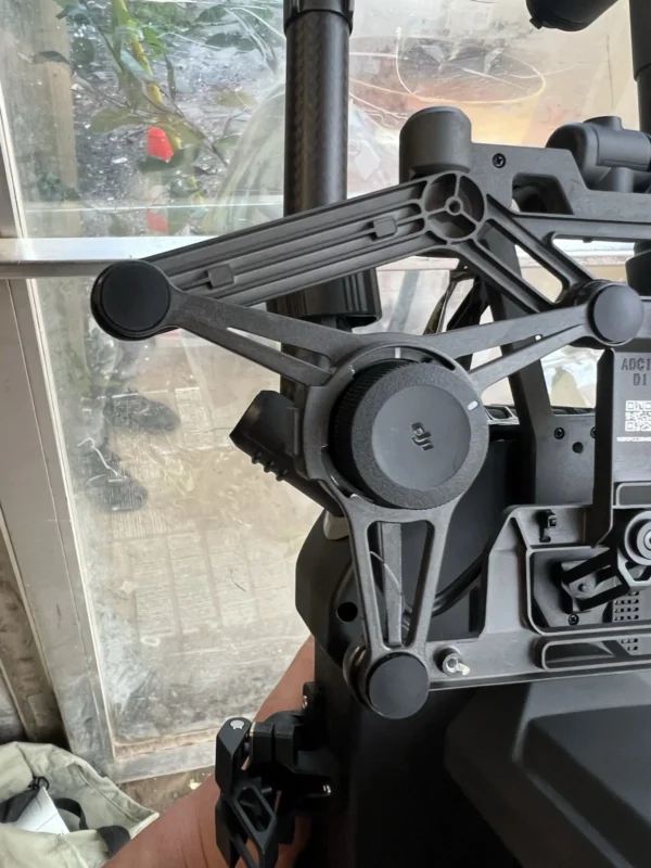 DJI Matrice 210 V2 Quadcopter PROFESSIONAL DRONE WITH CASE - Image 2