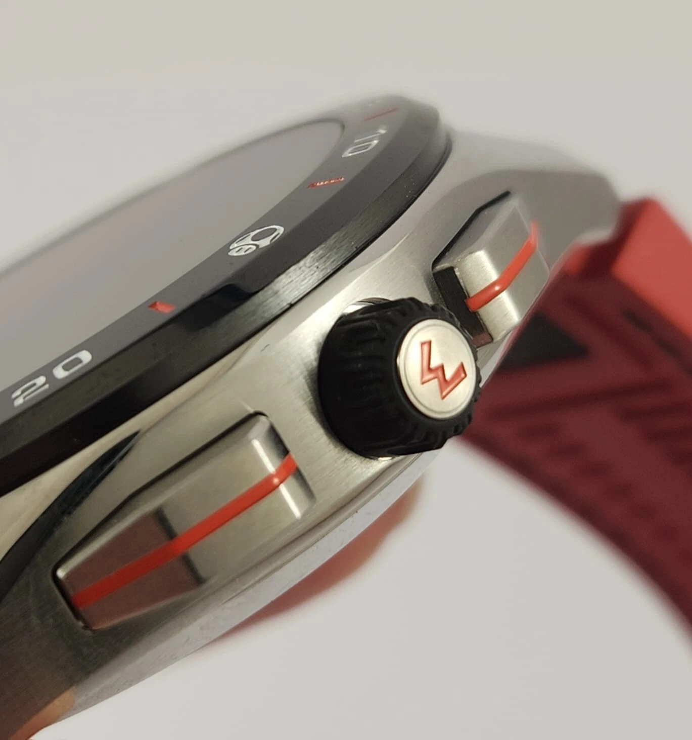 TAG HEUER CONNECTED SUPER MARIO L.E.SBG8A13 45MM QUARTZ SMART WATCH - Image 3