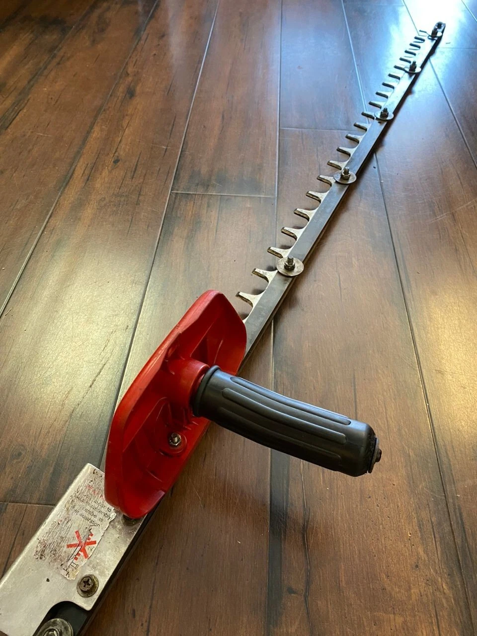 Shindaiwa HT231 Hedge Trimmer 2-Stroke Engine - Image 3