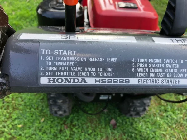 Honda HS828S Snowblower - Image 5