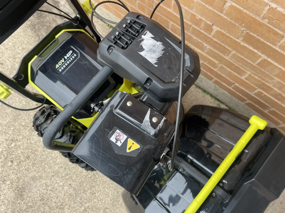RYOBI 40V HP Brushless 24" Snow Blower - Image 7
