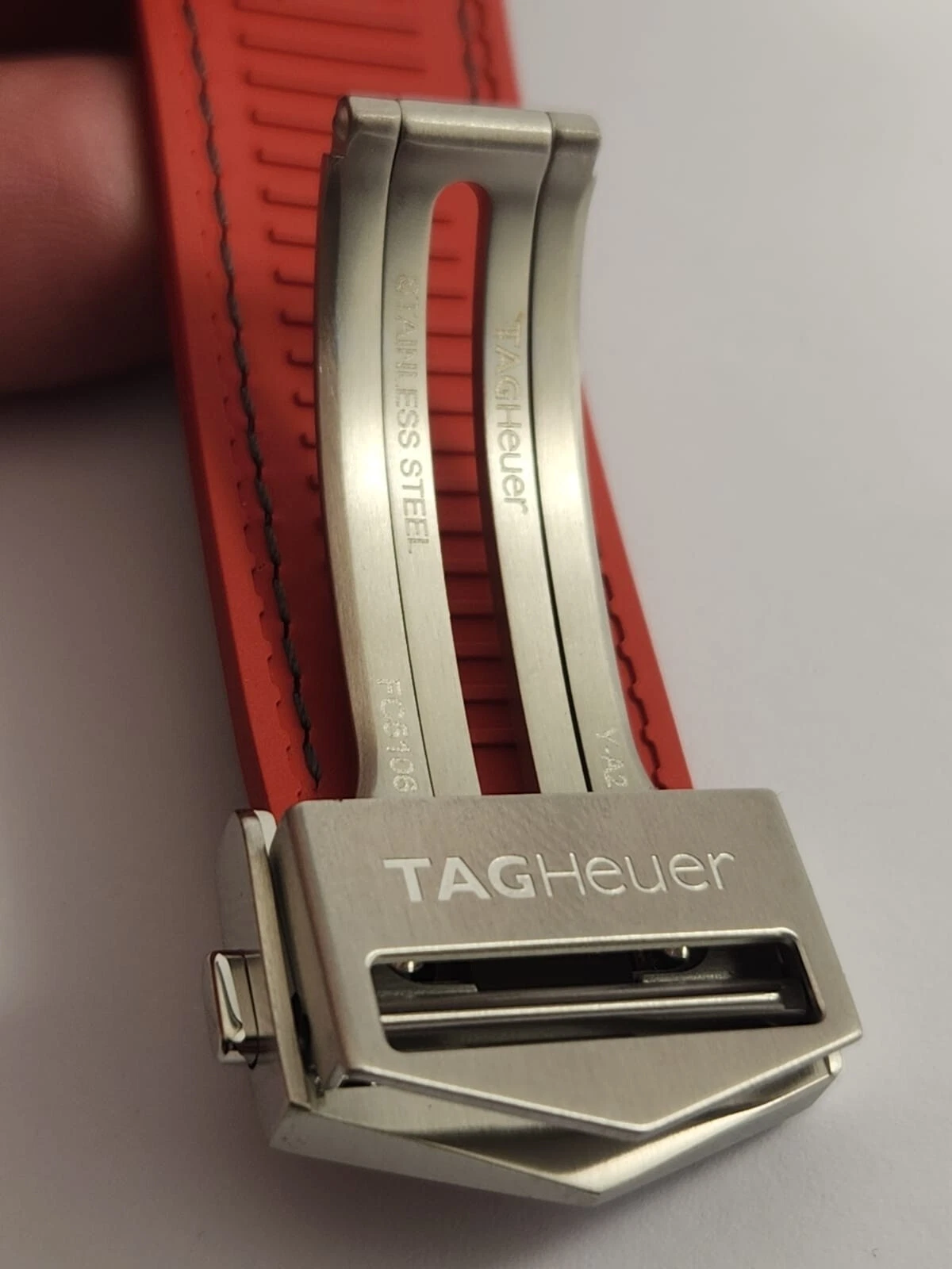 TAG HEUER CONNECTED SUPER MARIO L.E.SBG8A13 45MM QUARTZ SMART WATCH - Image 7
