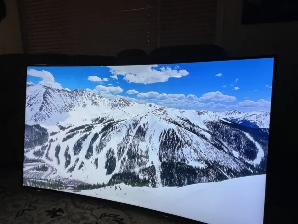 Samsung 65 UN65HU8700 4K 3D Curved screen Smart TV - Image 9