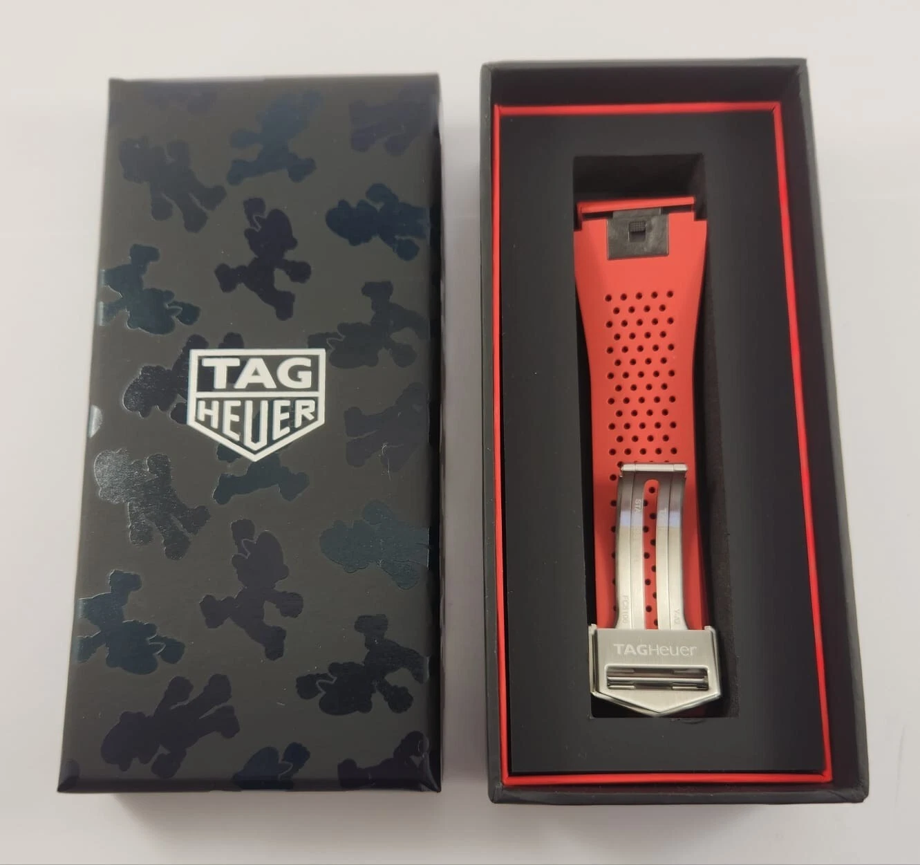 TAG HEUER CONNECTED SUPER MARIO L.E.SBG8A13 45MM QUARTZ SMART WATCH - Image 10